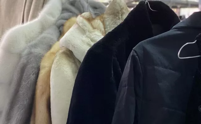 Химчистка шуб и плащей