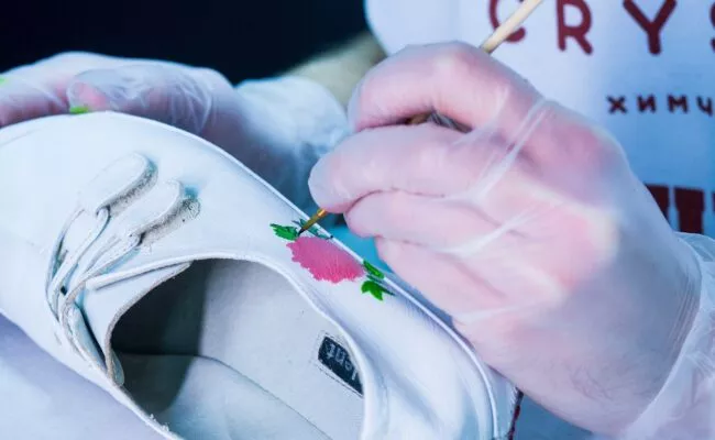 Кастомизация обуви и сумок